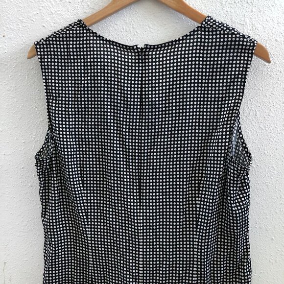 ST. JOHN Sleeveless  V-Neck Silk Blend Blouse Small Large - Picture 3 of 10